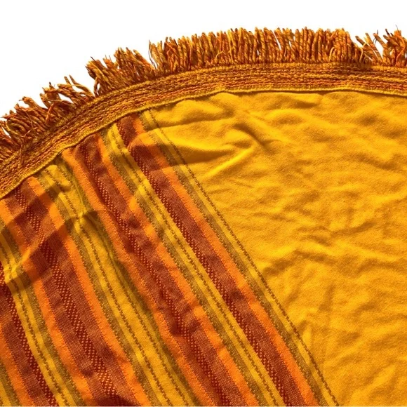 v i n t a g e :: Vibrant Woven Table Cloth 6 Napkin Set MCM Boho - Picture 11 of 16